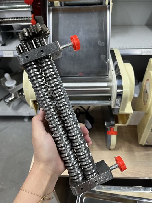 Тестораскатка 20 см/лапшарезка