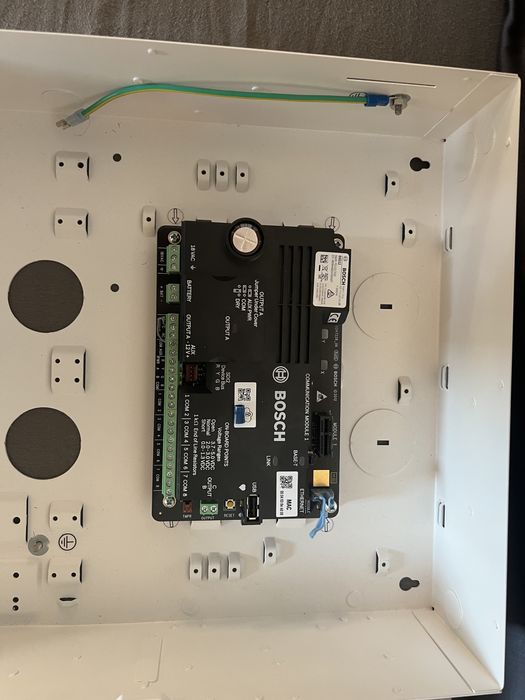 Sistem detectie efractie alarma Bosch B-Series