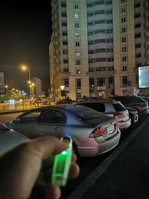 S12 fluorescenta 600 lumeni cu bază magnetică