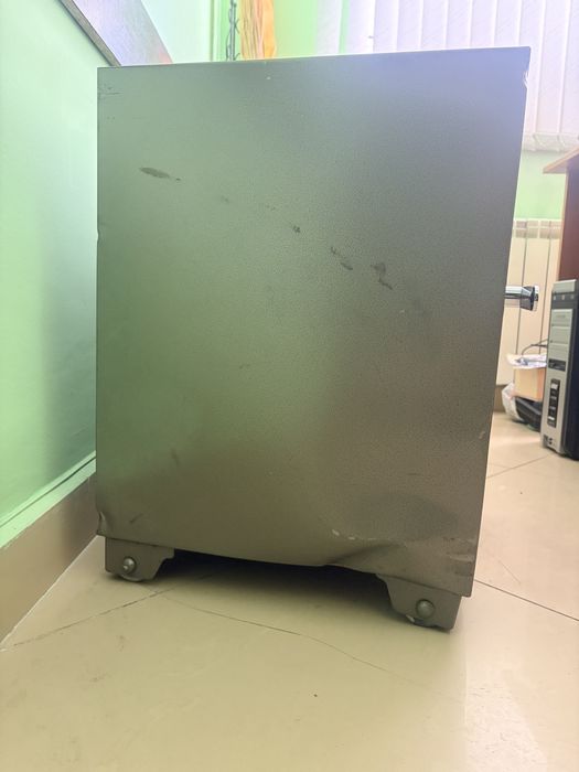 Продам сейф электронный