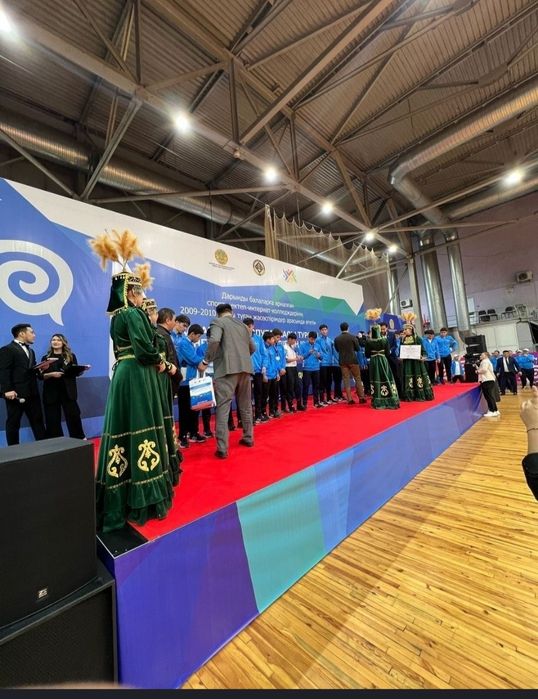 Сцена,  ферма для баннеров