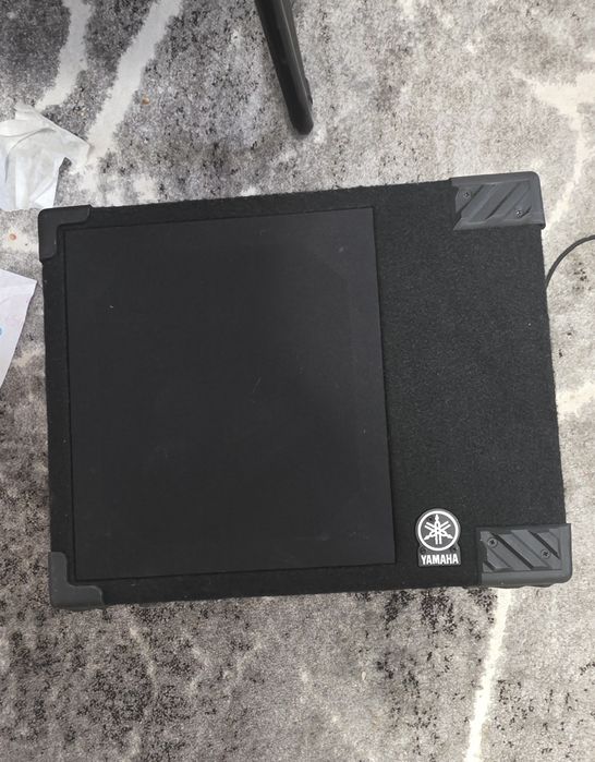 Subwoofer yamaha 2 .1 sistem pentru tobe electronice