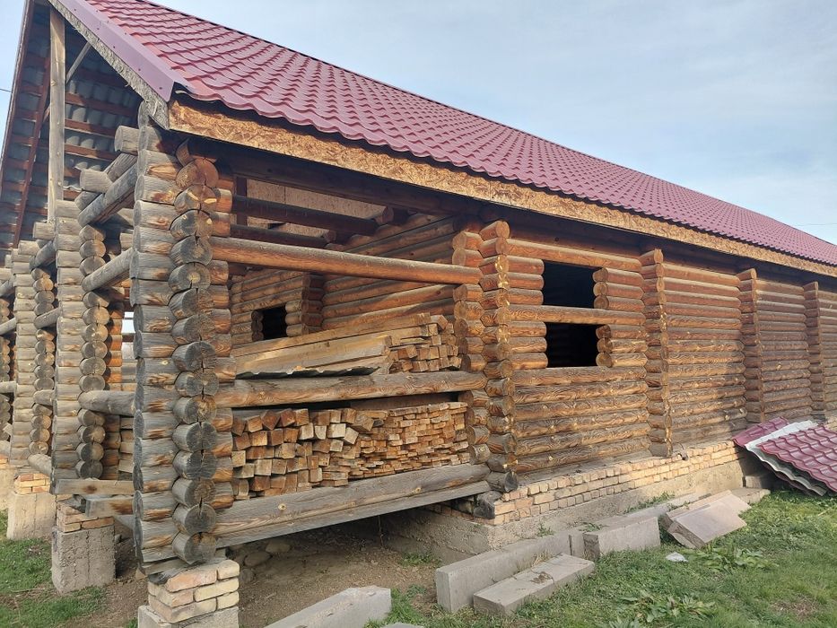 Продаётся крупный сруб — более 350 м²