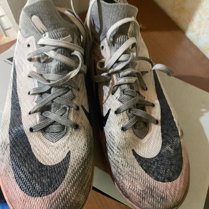 Сороконожка и бутсы