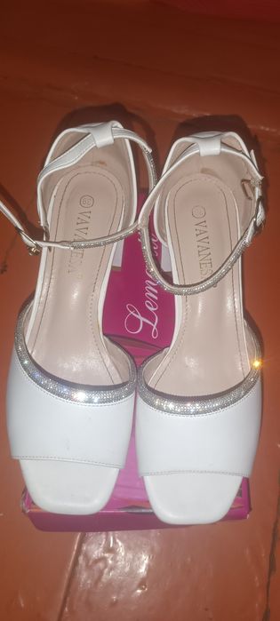 Женская обувь летний