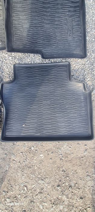 Продам коврики на хундай туксон