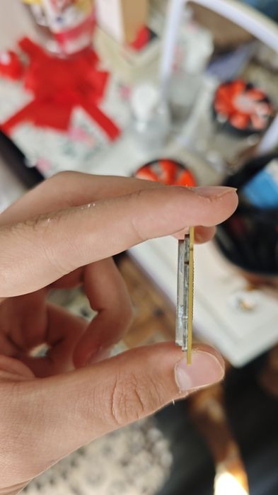 Продаю процессор с воздушным охлаждением и 1 планку ддр 3 на 4 гб