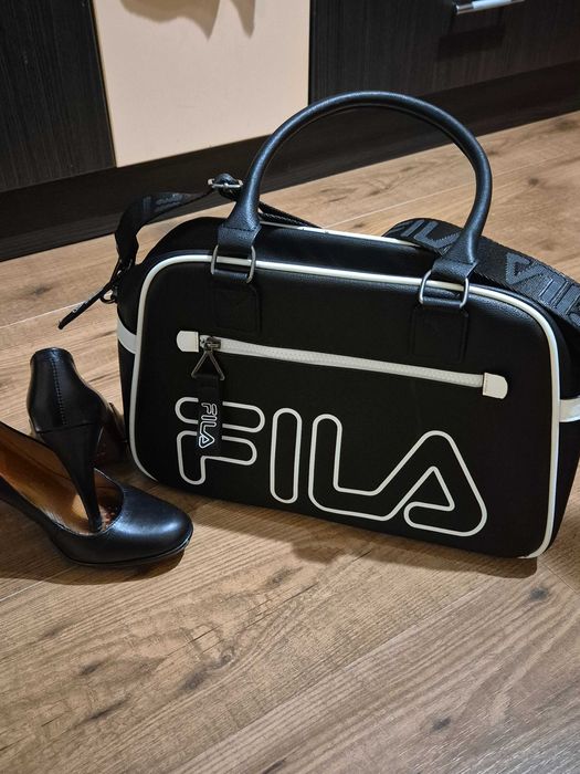Нова черна чанта FILA