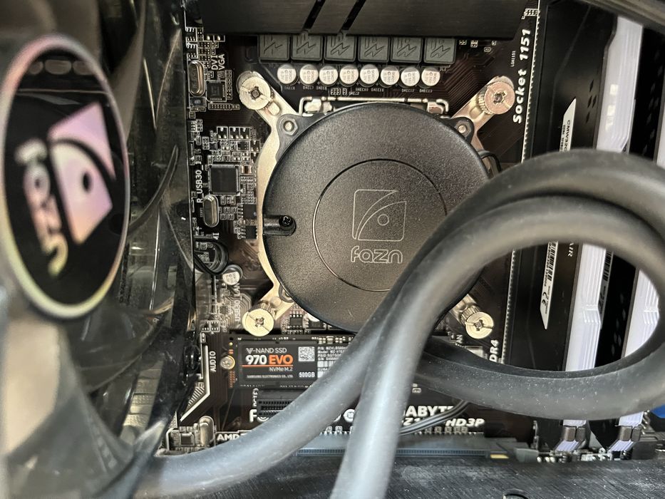 Компютър i7-6700K 32GB RAM RTX 2070 Super