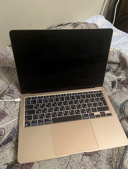 Macbook AIR m1 256g