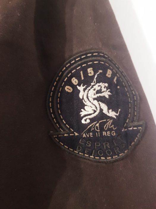 Geaca maro groasa barbati si geaca denim albastruEsprit