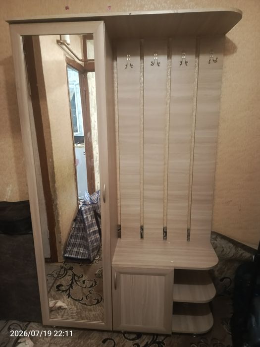 Продам прихожую срочно!