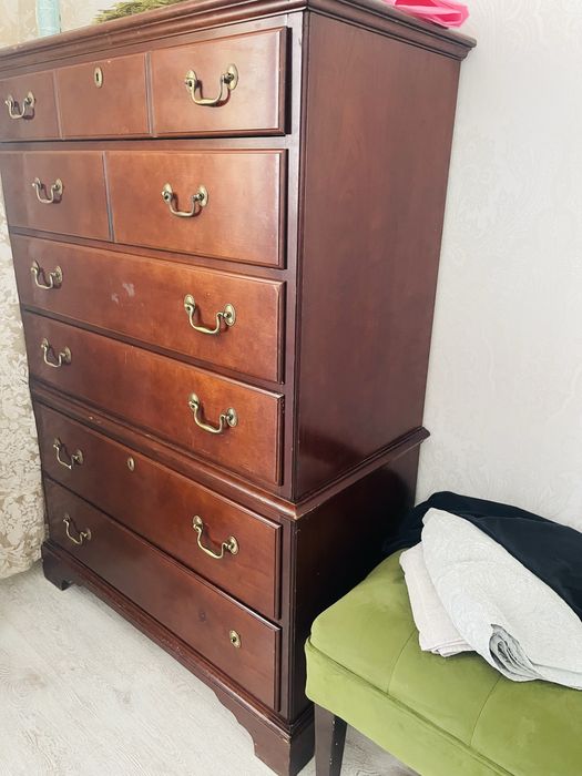 Продам комод дерево массив.