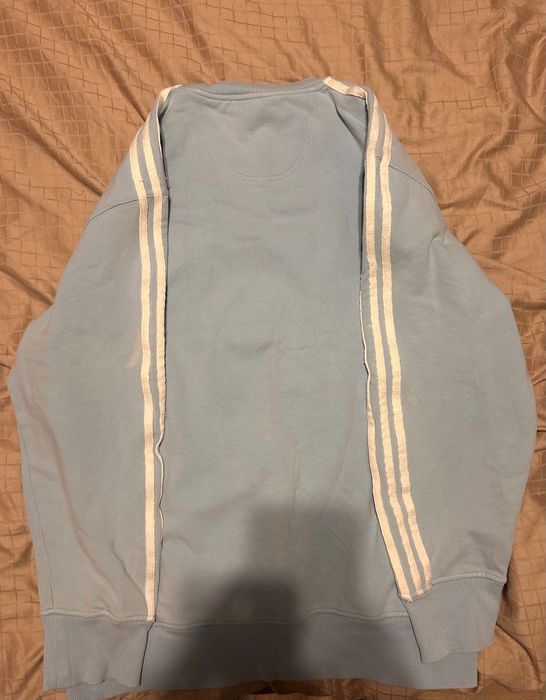 Vând bluza Adidas