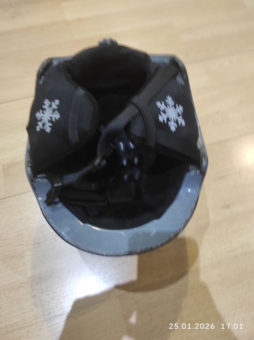 Продам горнолыжный шлем