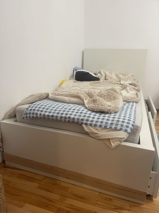 Pat IKEA- MALM 90x200 + saltea inclusa