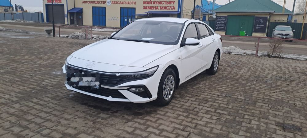 Сдам  авто Хундай Элантра новая
