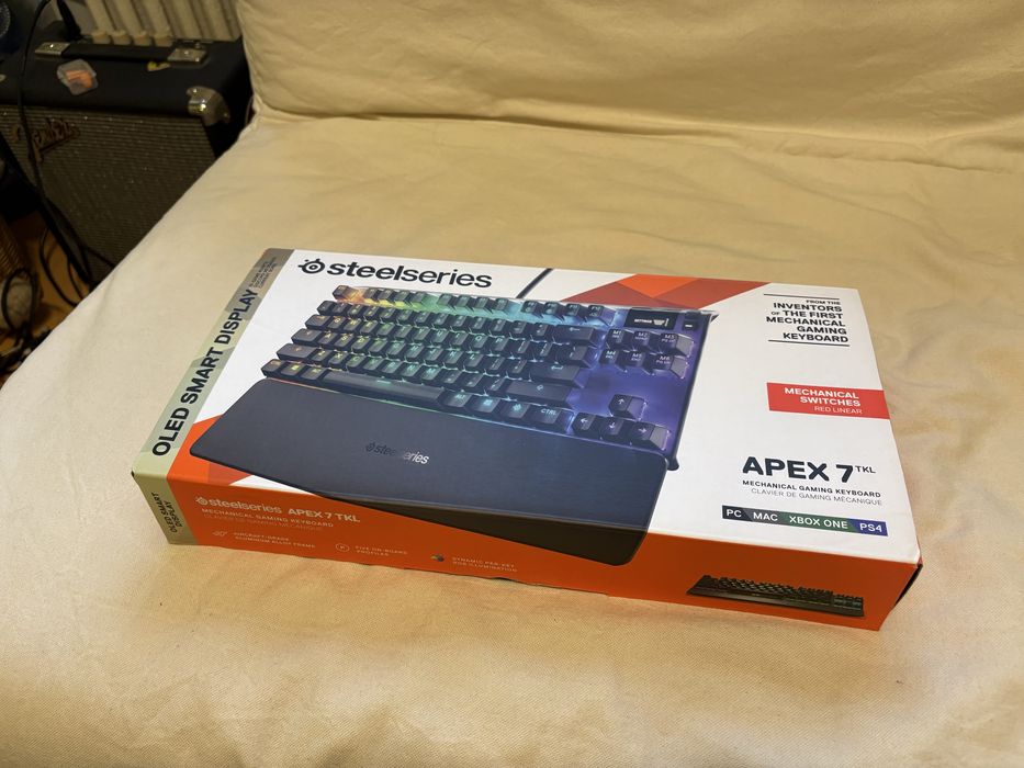 Tastatură Gaming Mecanică SteelSeries Apex 7 TKL - Red switch