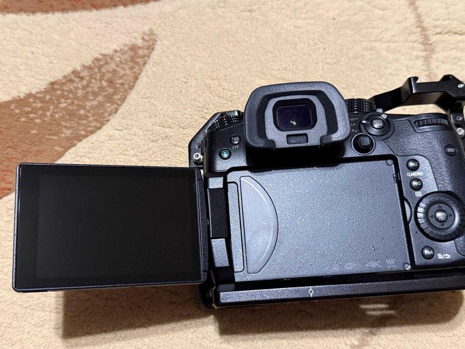 Panasonic GH5 body