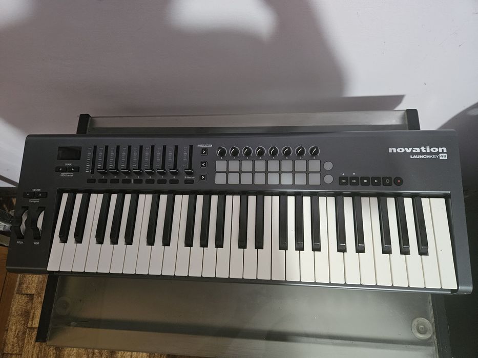 Novation Launchkey 49 - MIDI