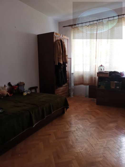 Продава се Многостаен апартамент в Пловдив, Център - 200 кв.м за 925 €/кв.м - Снимка #3
