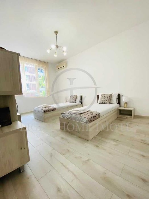 Продава се Четиристаен апартамент в Пловдив, Център - 89 кв.м за 3427 €/кв.м - Снимка #7