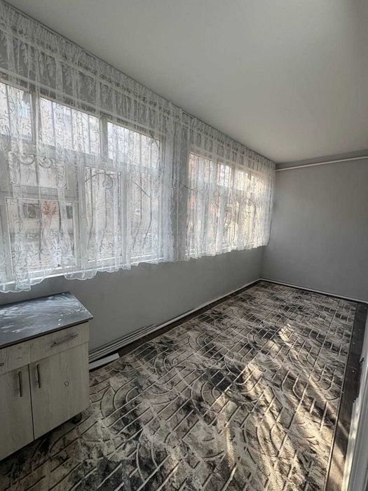 770 Продаётся квартира 2хкомнатная кирпич, ориентир Поворот