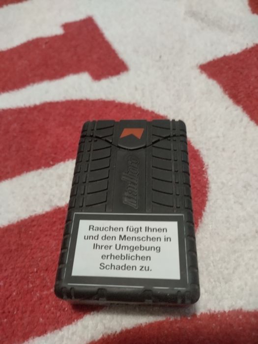 Tabacheră Marlboro Ediție limitată