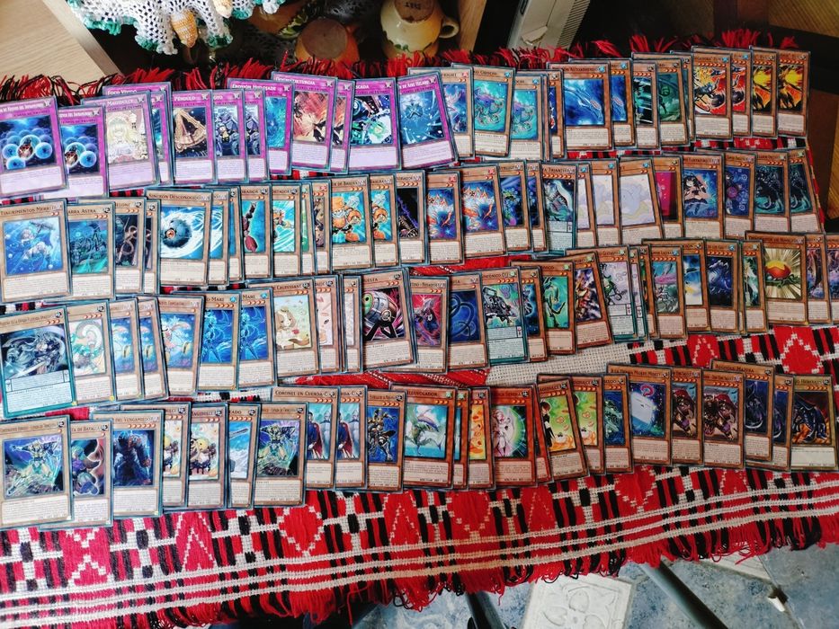 Lot 437 cărți Yu-Gi-Oh! originale (negociabil) în spaniola