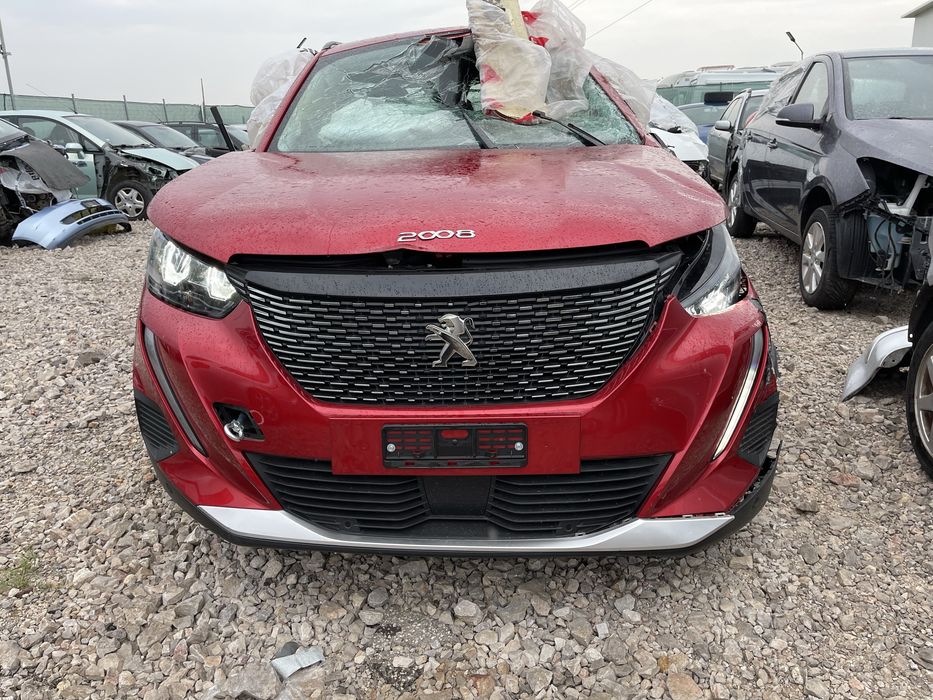 Peugeot 2008 1.2i STT 2020г. 30 000 км. На Части!