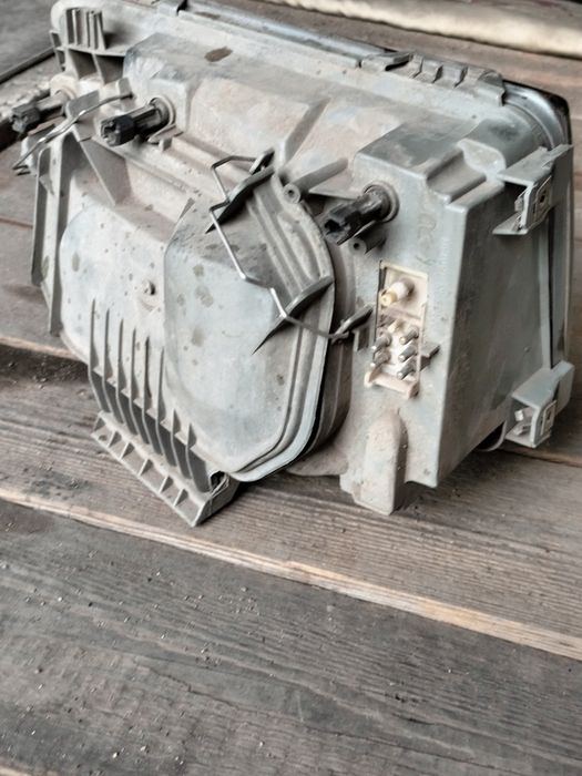 Фара Depo на 124