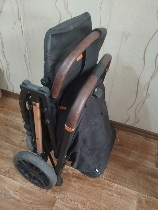 Детская коляска складная