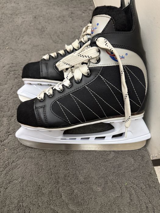 Продам мужские коньки