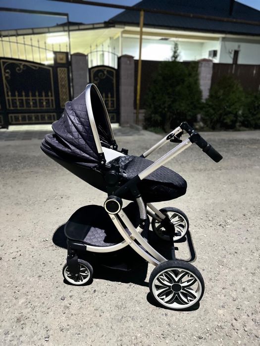 Продаю коляску в хорошем состоянии