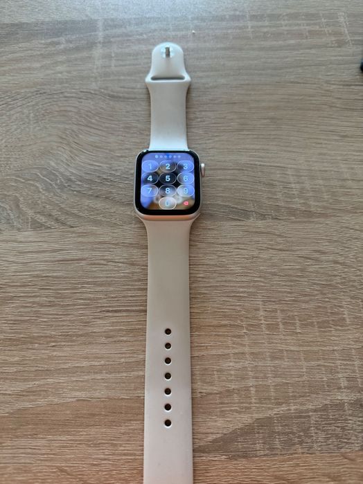 Продавам apple watch