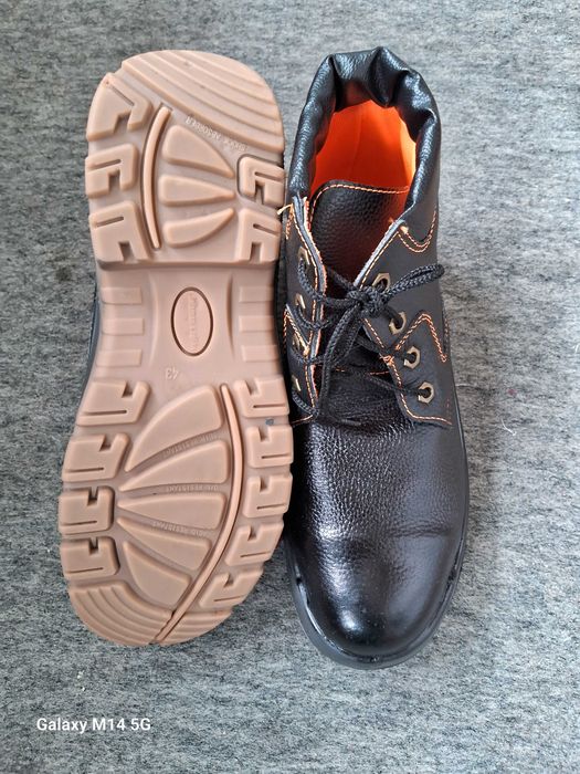 Продаются мужские ботинки (армейские)