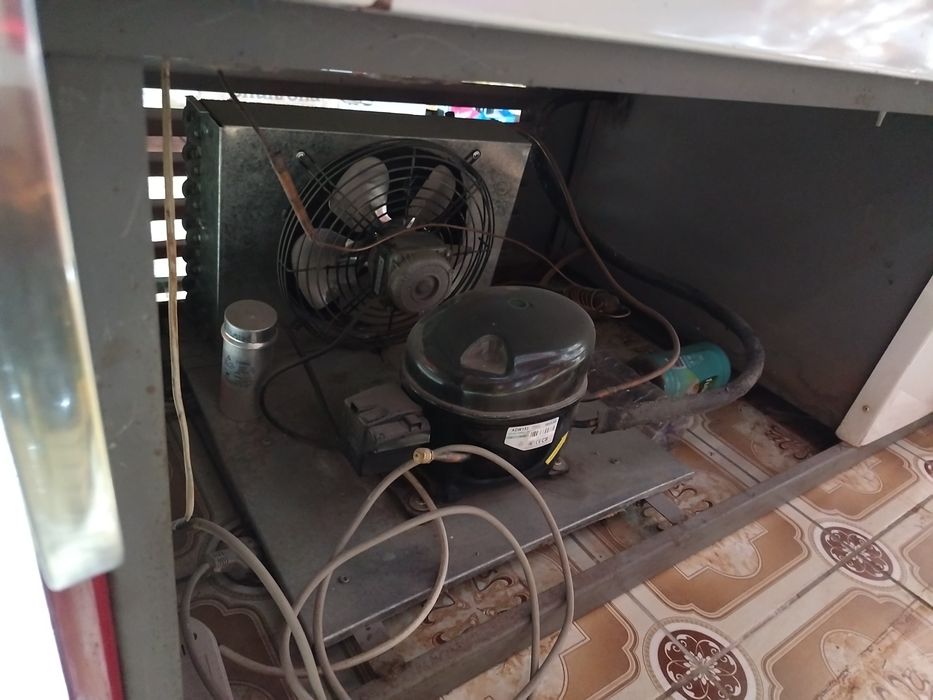 Витрина сотилади