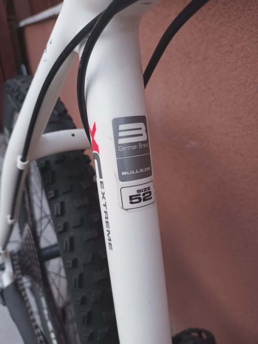 Vind bicicleta bulls cadru 52 roti pe 26 adusa recent elvetie