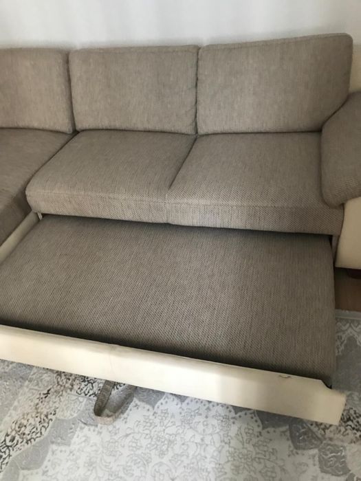 Продается диван угловой, раскладной в хорошем состоянии