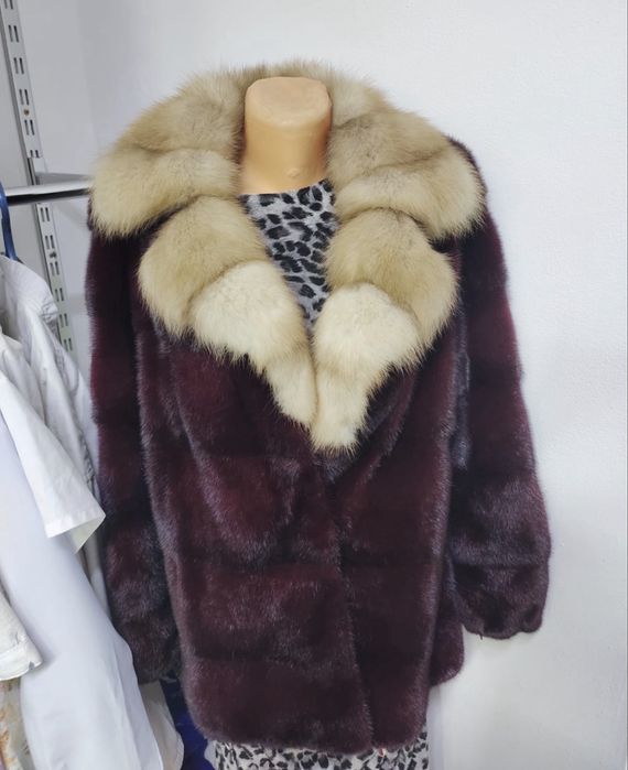 Продам шубы и двойка платье