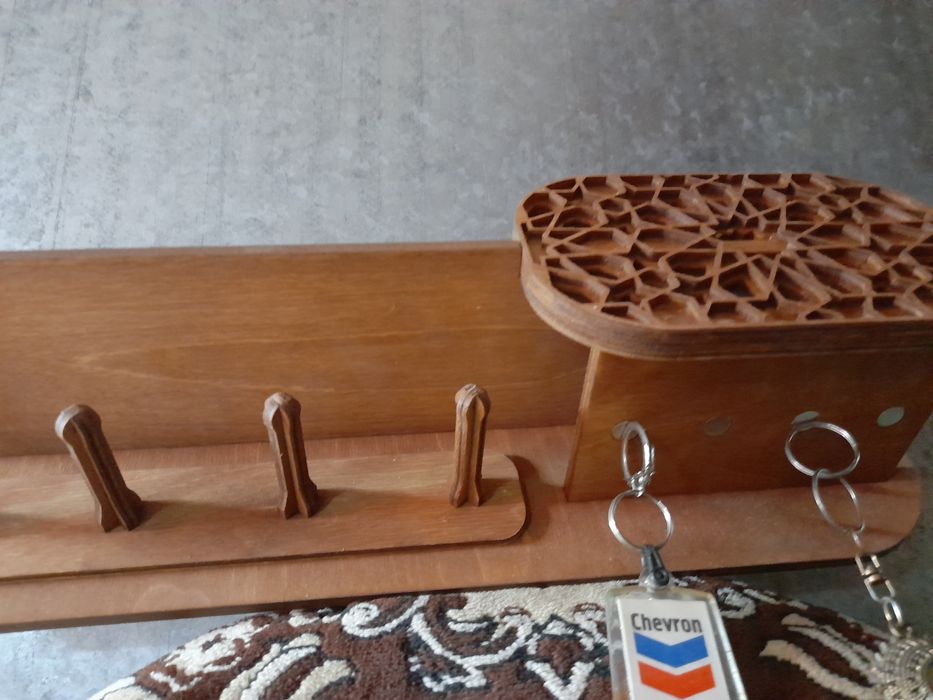 Продам  ключница,на магнита.