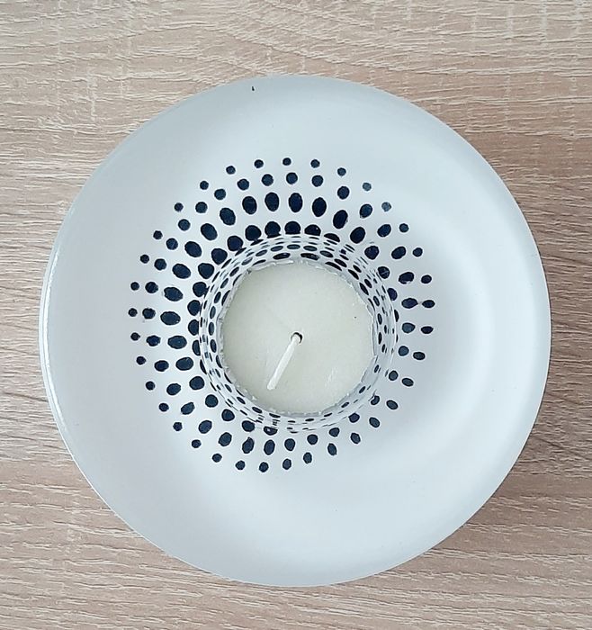 Нов поднос и Три нови халби за бира иНова порцеланова Чаша на столче к