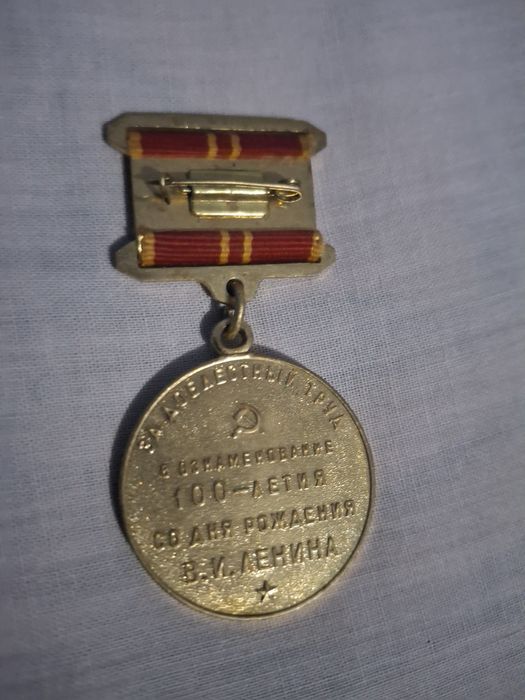 Medal  kimga kizzik bolsa alokaga chiking