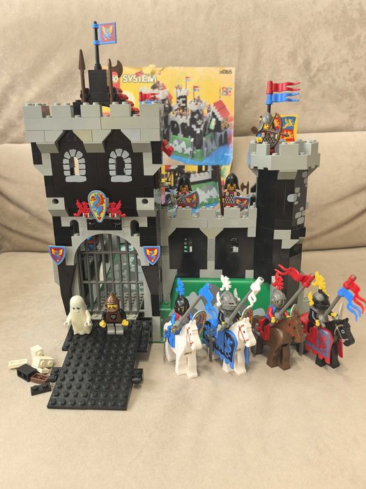 LEGO Castle 6086 Black Knight's Castle
