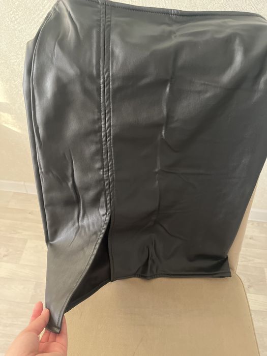 Продам кожаную юбку р 42