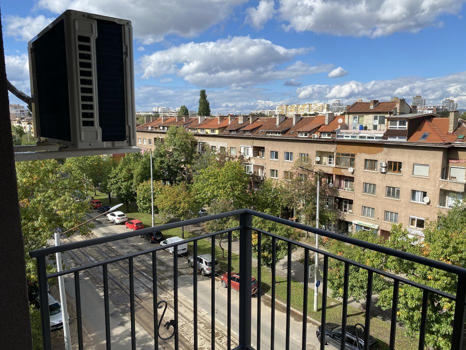 Дава се под наем Двустаен апартамент в София, 7-ми 11-ти километър - 66 кв.м за 433.5 € - Снимка #1