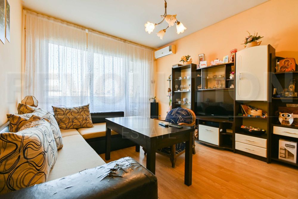 Продава се Двустаен апартамент в София, Борово - 64 кв.м за 2327 €/кв.м - Снимка #1