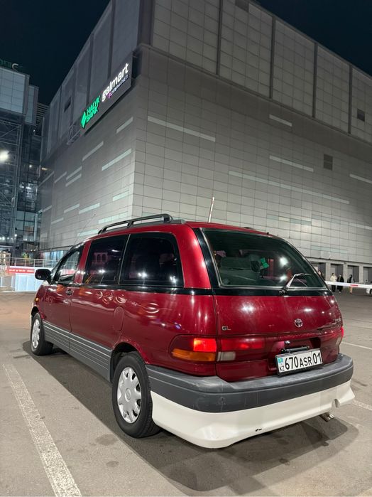 Toyota Previa 2.4 бензин