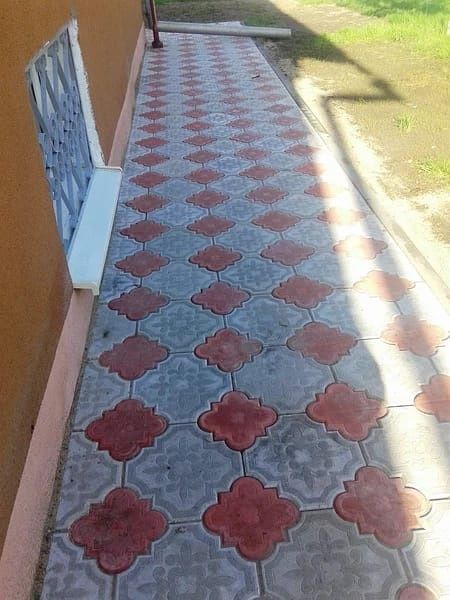 Брусчатка, тротуарная плитка.