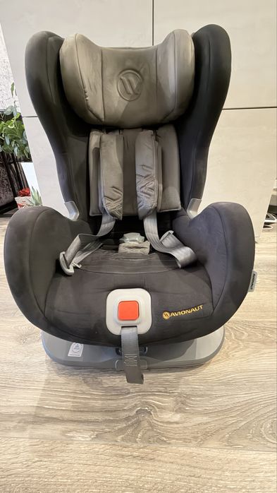 Столче за кола Avionaut glider royal isofix black